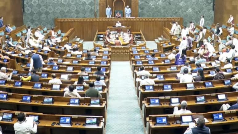 लोकसभा की सीटें 50% बढ़ाने का नया फॉर्मूला, क्या दक्षिण के दबाव में लाया जा रहा प्रस्&zwj;ताव?