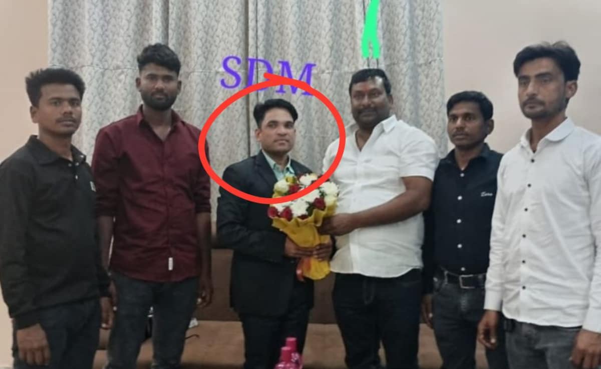 Fake IAS Case: मोटी रकम की लूट और महंगे शौक पूरा करने के लिए बना फर्जी IAS, दूसरी शादी रचाने वाला इटावा का नटवरलाल गिरफ्तार