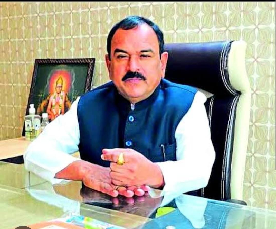 नासिक का जालसाज ज्योतिषी गिरफ्तार, महिलाओं को फंसाकर बनाए अश्लील वीडियो, ऐसे चढ़ा पुलिस के हत्थे