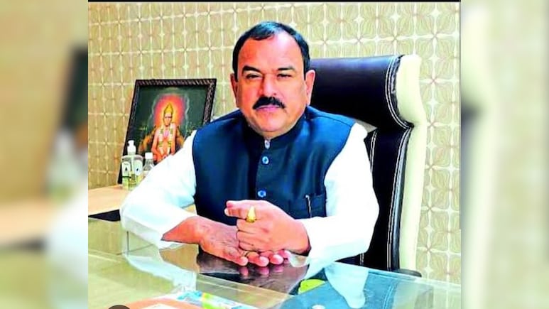 नासिक का जालसाज ज्योतिषी गिरफ्तार, महिलाओं को फंसाकर बनाए अश्लील वीडियो, ऐसे चढ़ा पुलिस के हत्थे