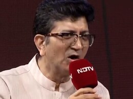 प्रसून जोशी ने सुनाई अपने गीतों की कहानियां, बताया कहां से मिलती है प्रेरणा