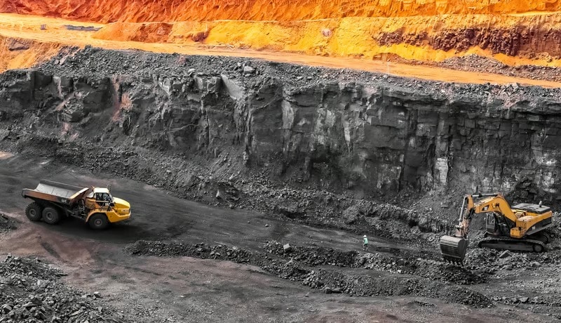 Coal India reports flat Q1 profit as revenue rises; declares interim dividend and records date