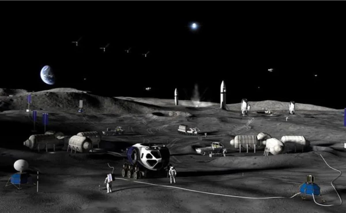 This is an artists concept of Phase 3 of NASAs Moon Base.