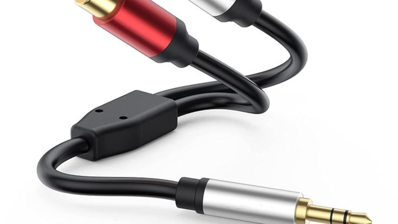 5 Best Audio Splitters For Couples: Share Music And Movies Effortlessly