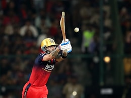 Virat Kohli's Act "Quite Bizarre": R Ashwin Reveals Candid Chat With RCB Stalwart