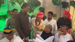 Rajasthan: जब आमने-सामने हुए पूर्व CM गहलोत और राजेंद्र गुढ़ा, &lsquo;लाल डायरी&rsquo; का जिक्र फिर बना चर्चा का विषय