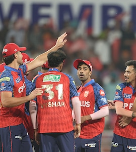 Punjab Kings vs Gujarat Titans LIVE Score, IPL 2026: GT Batters In Talks With Umpires As Dust Storm Hinders Play