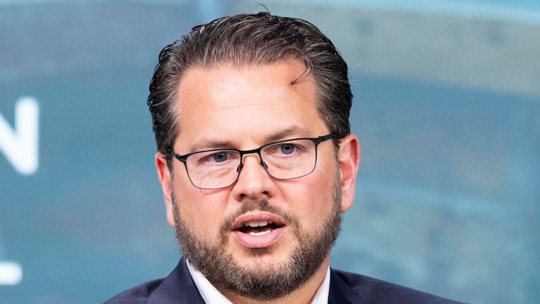 16 साल से कम उम्र के बच्चों के लिए सोशल मीडिया हो Ban! इस पॉपुलर सोशल मीडिया प्लैटफॉर्म के CEO ने की मांग