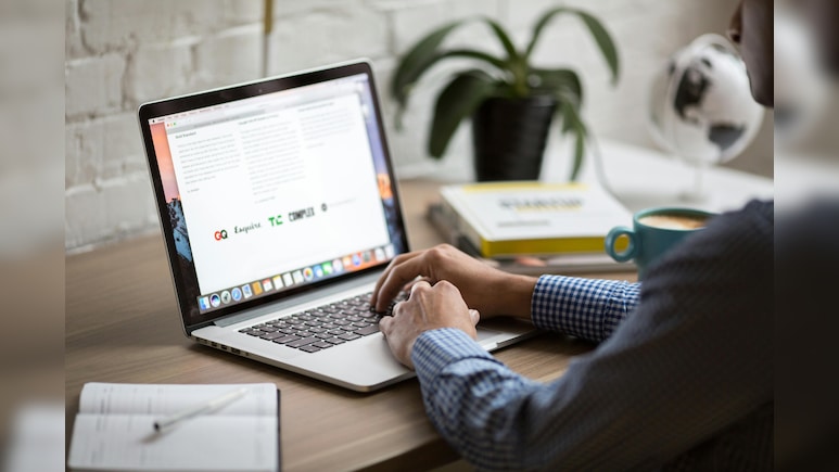 मुंबई पुलिस भर्ती में भारी बवाल: फिजिकल टेस्ट के लिए नहीं मिला ईमेल, भड़के उम्मीदवारों ने अंधेरी में किया चक्का जाम