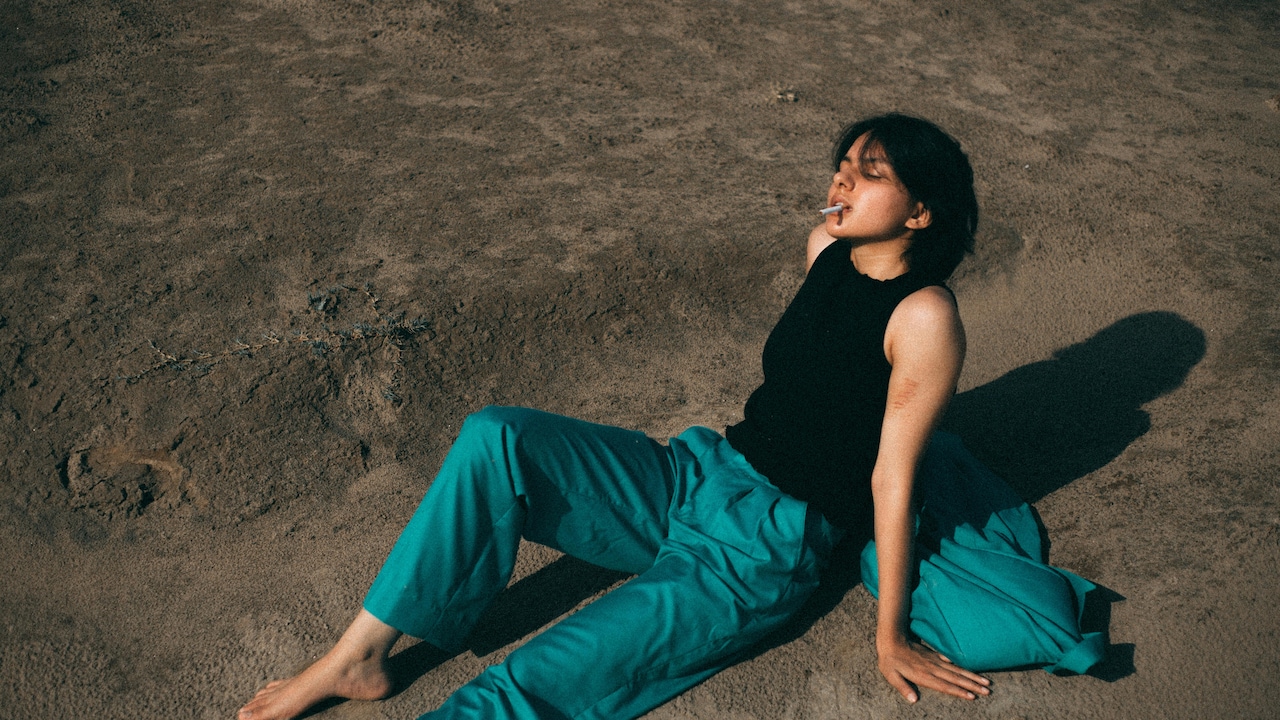 Tips to style paperback waist pants for women