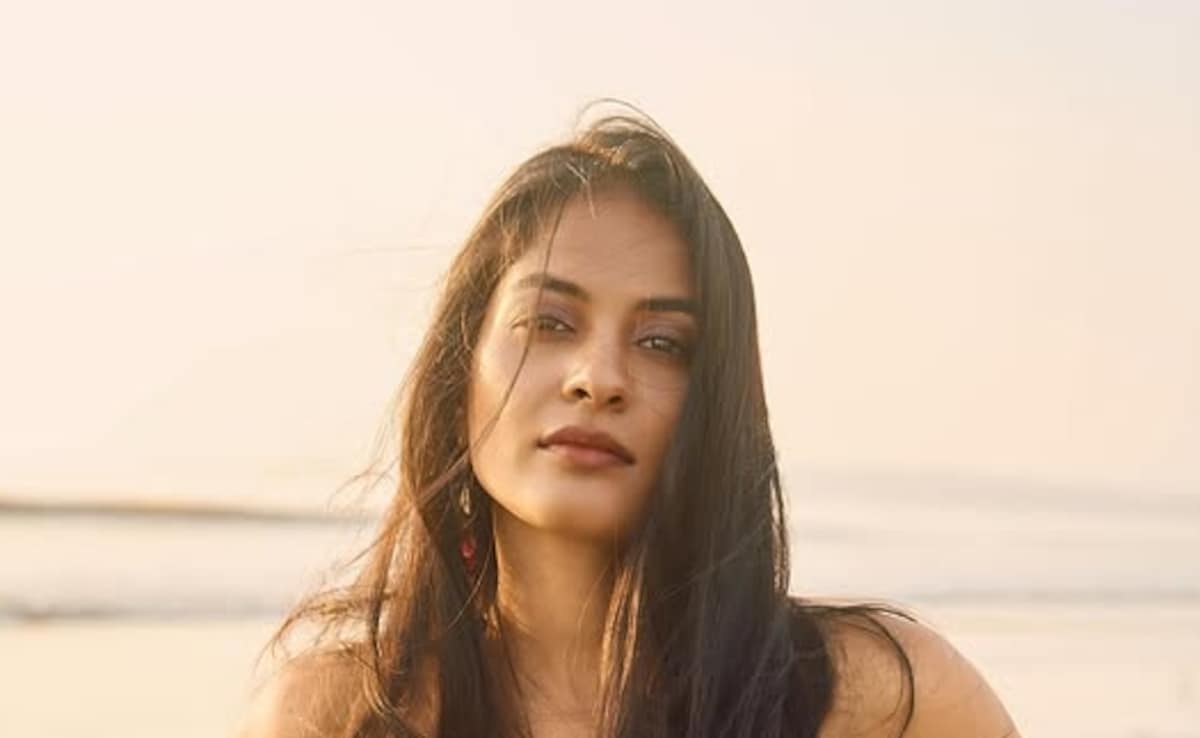 Actor Nimisha Nair Posts Video Of 'Drunk Men' Blocking Cab, 'Harassing' Her In Mumbai