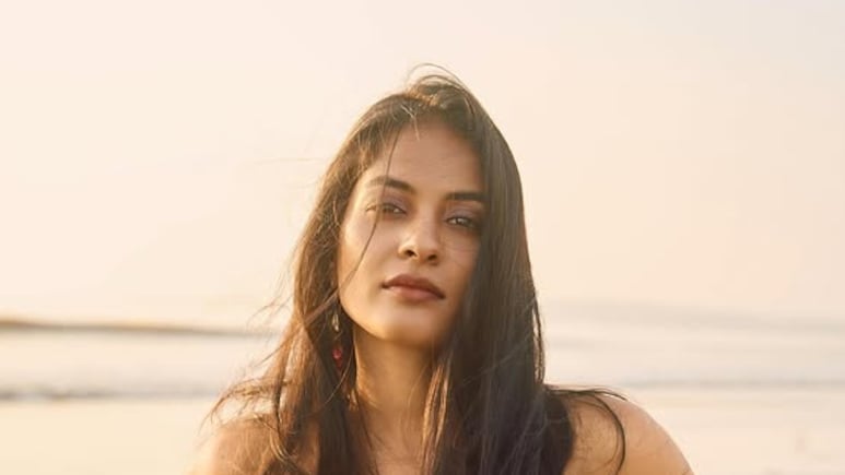 Actor Nimisha Nair Posts Video Of 'Drunk Men' Blocking Cab, 'Harassing' Her In Mumbai