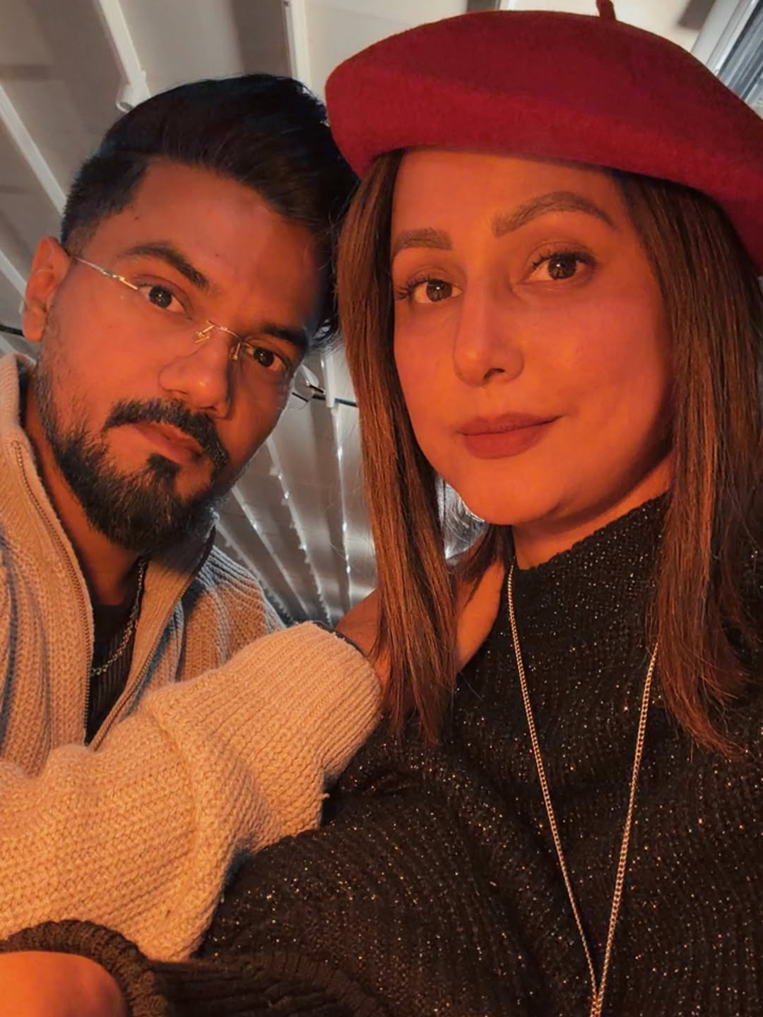 हिना खान के पति को खटक रहे खामेनेई की मौत का दुख मनाना वाले, कहा- किसी सैनिक के लिए आंसू बहाते नहीं देखा