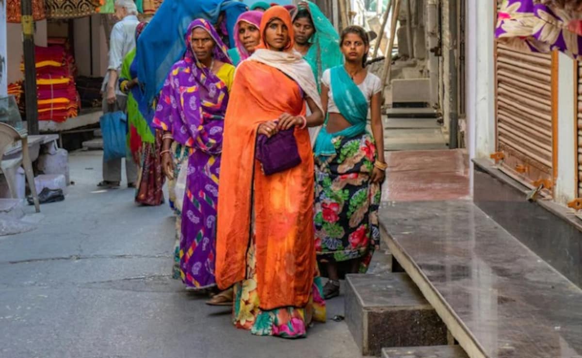 Women's Day 2026: महिलाओं की सुरक्षा के लिए भारत में क्या-क्या इंतजाम? रेल से लेकर कैब तक ये खास पहल जानिए
