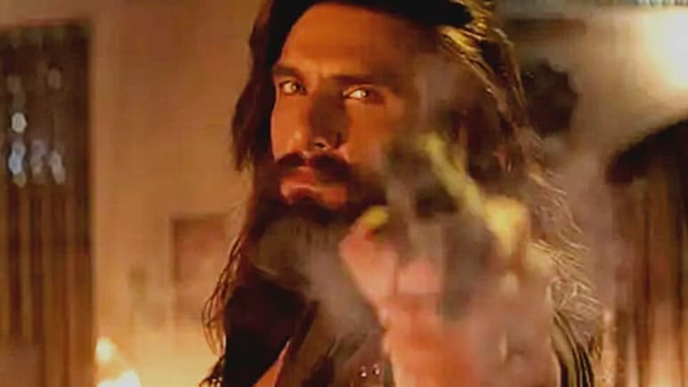 धुरंधर 2 को विदेशों में बताया जा रहा 'खराब',  कोई वीडियो गेम से कर रहा तुलना तो कोई कह रहा भयानक फिल्म