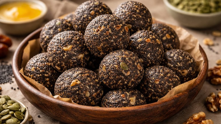 Black Sesame Seeds Ladoo: PCOD और हार्मोनल इंबैलेंस में मददगार है ये देसी सुपरफूड, बालों के लिए भी है फायदेमंद