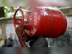 LPG Gas: एलपीजी उपभोक्ताओं के लिए चेतावनी, ई-केवाईसी नहीं की तो नहीं मिलेगा सिलेंडर, घर बैठे ऐसे करें e-KYC
