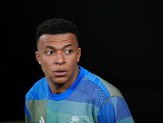 Did Real Madrid Doctors Treat Mbappe On Wrong Knee? France Star Reveals
