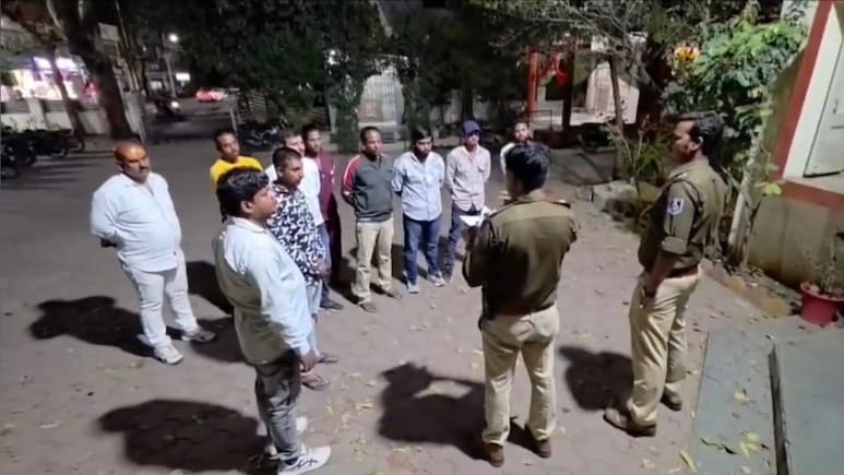 होली पर हिस्ट्रीशीटर बदमाश ने अपराध किया तो खैर नहीं, पुलिस ने इन लोगों को समझाइश के साथ दी चेतावनी, सुरक्षा के किए इंतजाम