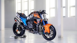 BMW R 1300 R Superhooligan Looks Like It's Made For The Streets, But It's A Tribute