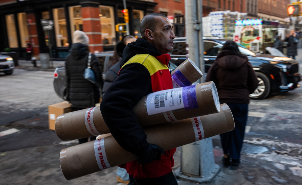 US Loses 92,000 Jobs In February As Unemployment Rate Ticked Up To 4.4%