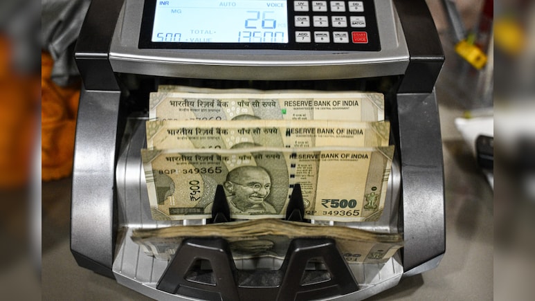 RBI Steps Up Support For Rupee, Bonds As Oil Swings