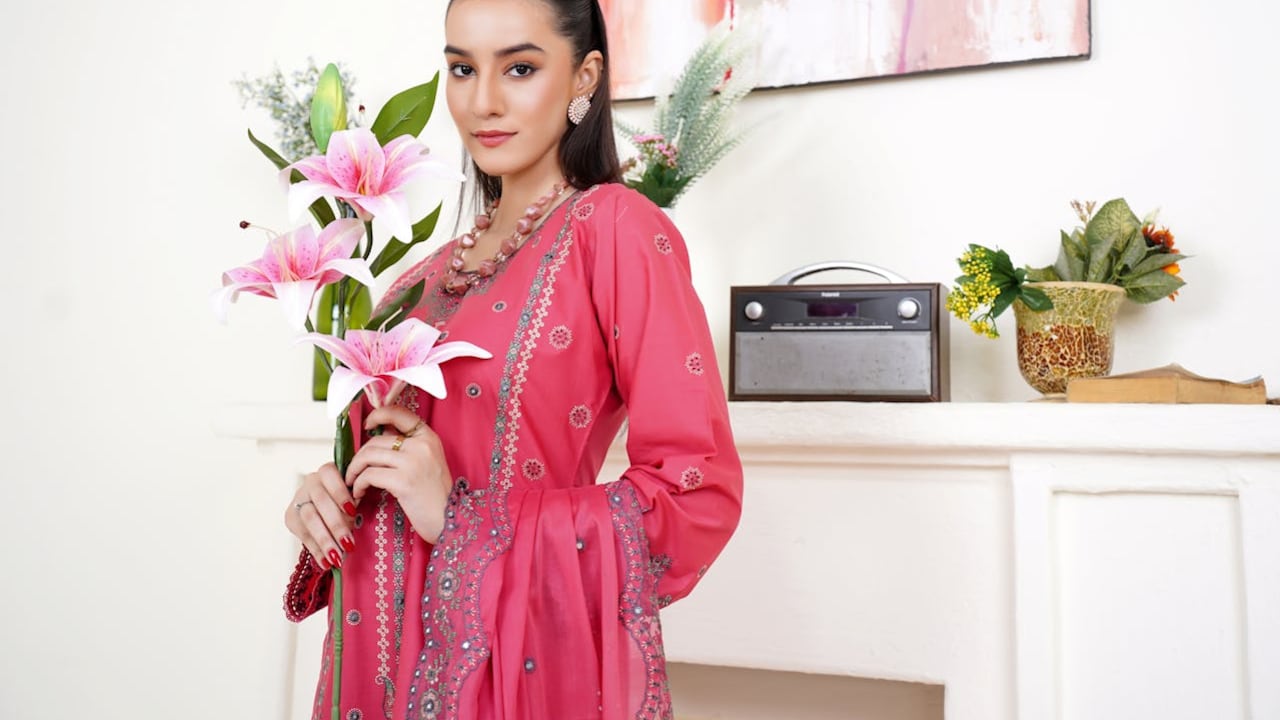 Amazon Ethnic Week Vaamsi Deals