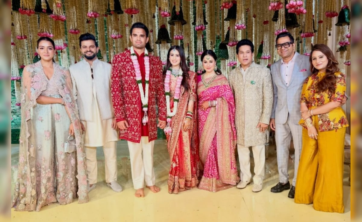 Arjun Tendulkar Saaniya Chandhok Wedding Live Update : अर्जुन तेंदुलकर और सानिया चंडोक की शादी की पहली तस्वीर आई सामने, देखें Photos
