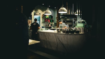 LPG Shortage: NRAI Warns Of 'Massive Job Losses' As Gas Crunch May Shut Down Restaurants In Mumbai, Pune, Bengaluru