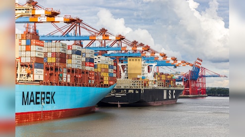 India Exports Seen Ending FY26 Higher Despite Middle-East Tensions, US Tariff Pressure