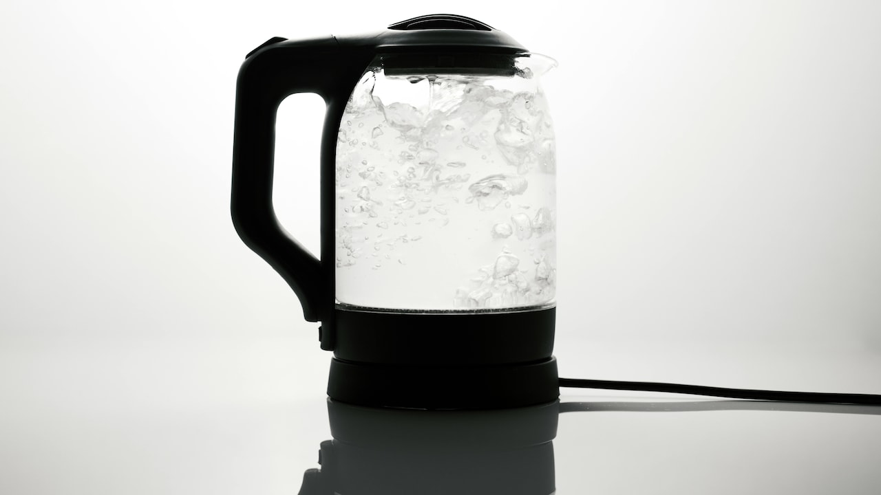 Electric Kettles With Automatic Shut Off: Stop Worrying About Overheating