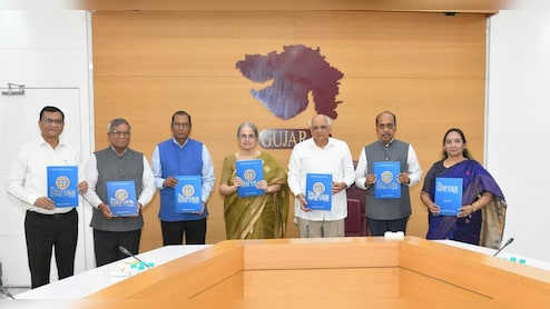 गुजरात में UCC की दिशा में बड़ा कदम, जस्टिस देसाई समिति ने CM को सौंपी रिपोर्ट