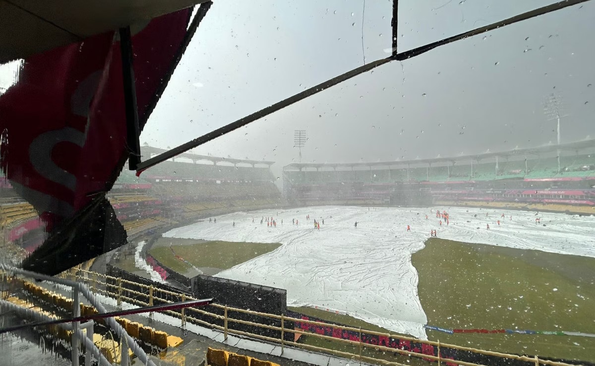 Rajasthan Royals vs Chennai Super Kings LIVE Score, IPL 2026: Rain Threat Looms Large; Heres Why MS Dhoni Is Not Playing