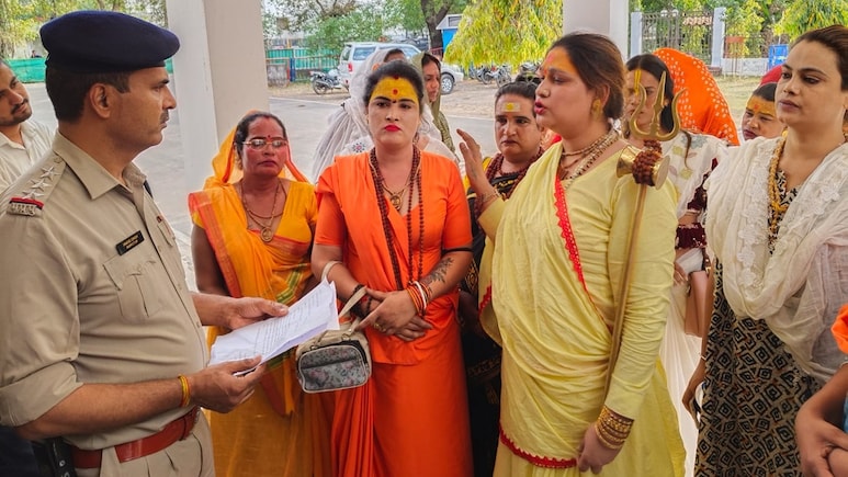 MP News: सागर में किन्नर विवाद गरमाया, किन्नर समाज ने SP से लगाई सुरक्षा की गुहार