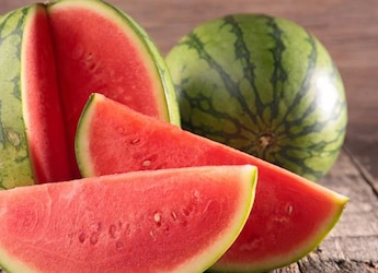 Can You Spot Fake Watermelon With The Viral Cotton Trick? A Fact-Check