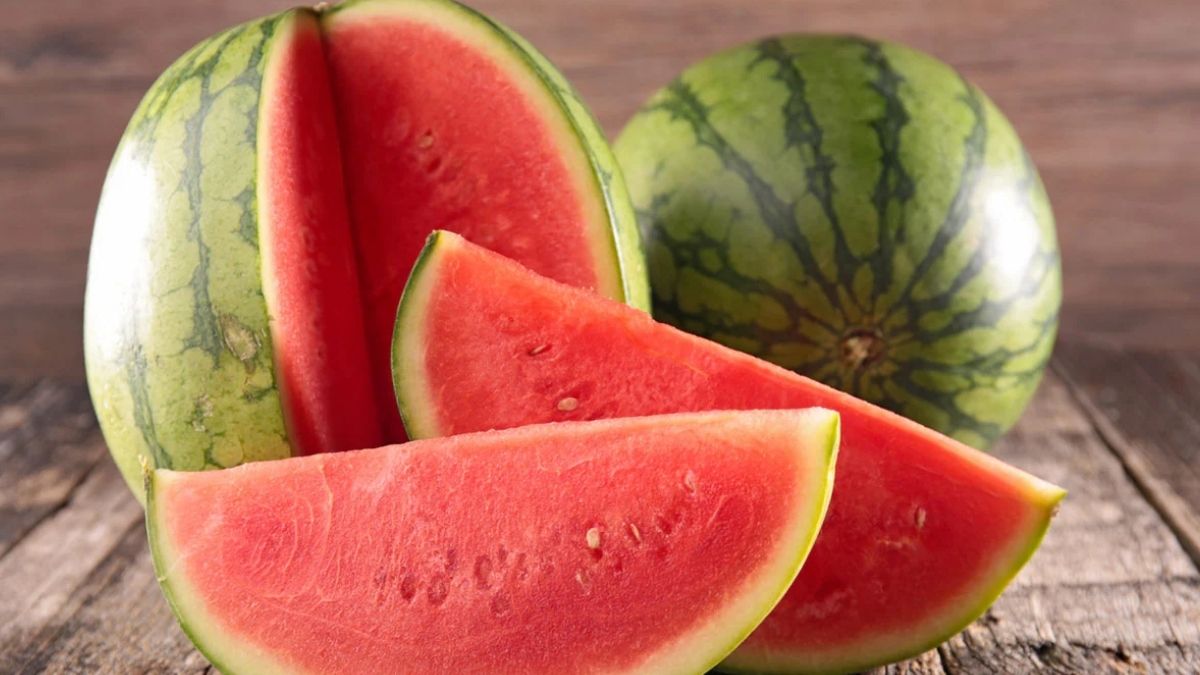 Can You Spot Fake Watermelon With The Viral Cotton Trick? A Fact-Check