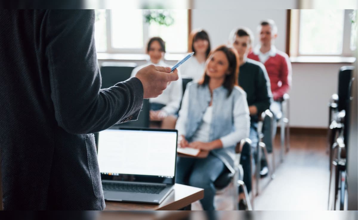 IIT और UPSC की मुफ्त कोचिंग, ये राज्य सरकारें देती हैं छात्रों को बड़ा मौका