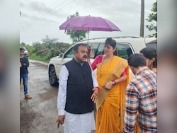 Maharashtra Official Seen In Pics With Rape-Accused Astrologer, Row Erupts