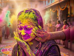 Holi 2026:  होळीच्या रंगांपासून केसांचे आरोग्य जपण्यासाठी खास टिप्स; असं जपा केसांचं सौंदर्य