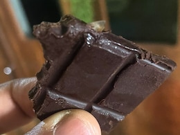 Man Shocked To Find "Piece Of Glass" In Swiggy's Noice Dark Chocolate, Brand Responds