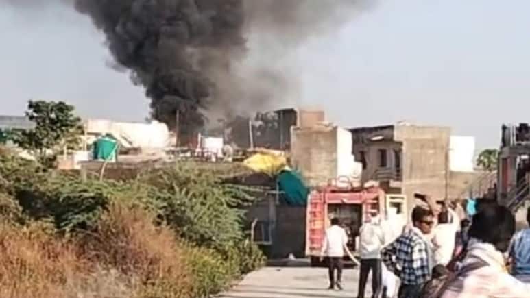 Akola News: देशभर सिलिंडरचा तुटवडा आणि अकोल्यात  एकापाठोपाठ 8 फुटले; लाखोंची राख? शहरात एकच चर्चा