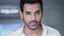 जॉन अब्राहम ने मुंबई में खरीदा 84 करोड़ का लग्जरी बंगला, तीन साल में की दूसरी प्रॉपर्टी डील