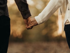 Chinese Couple Separated During Honeymoon As Iran Strikes Disrupt Flights