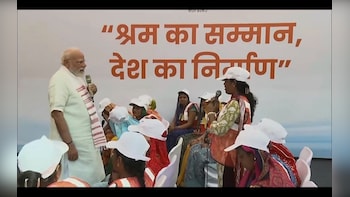 PM Modi Inaugurates Two New Delhi Metro Corridors