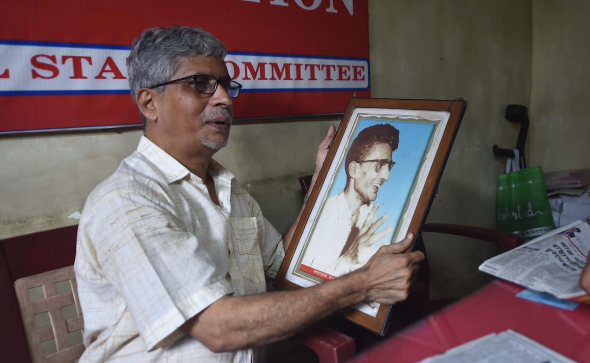 Abhijit Majumdar, son of Naxal leader Charu Majumdar, during commemoration of his fathers death anniversary, in Kolkata Abhijit Majumdar, son of Naxal leader Charu Majumdar, during commemoration of his fathers death anniversary, in Kolkata