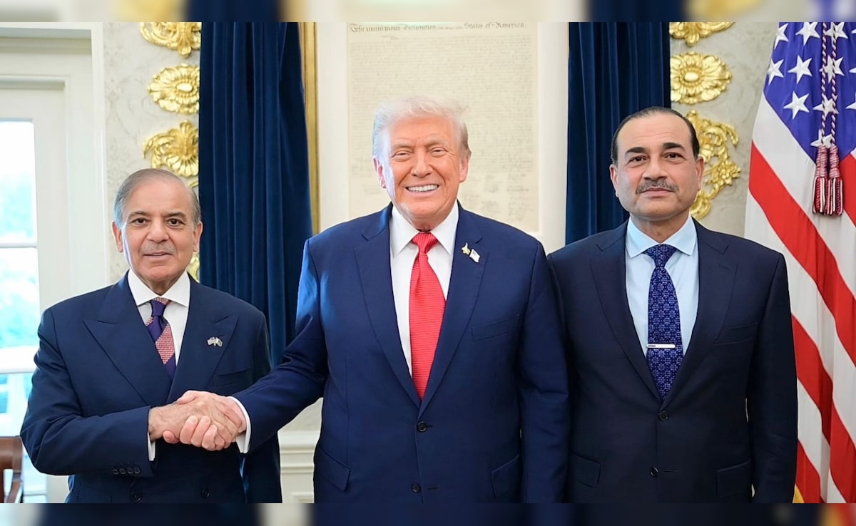 अमेरिका-ईरान जंग में 'चौधरी' बनने को तैयार पाकिस्तान, मुनीर नहीं ISI का यह अधिकारी ट्रंप की टीम से कर रहा बात