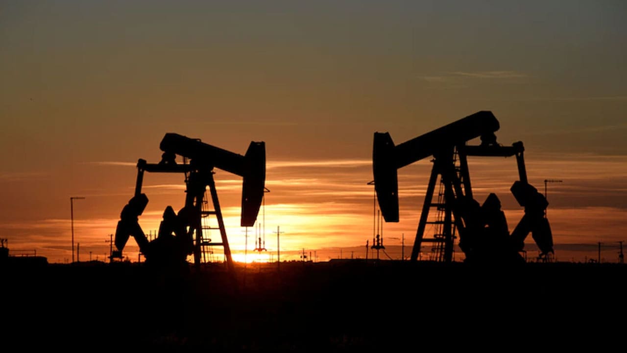 India To Buy Russian Oil, Don't Panic Over Prices: Government Sources