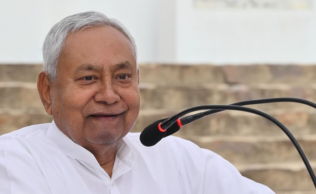 निशांत नहीं नीतीश कुमार जा रहे राज्यसभा! क्यों शुरू हो गई चर्चा? संजय झा दिल्ली से पटना के लिए रवाना