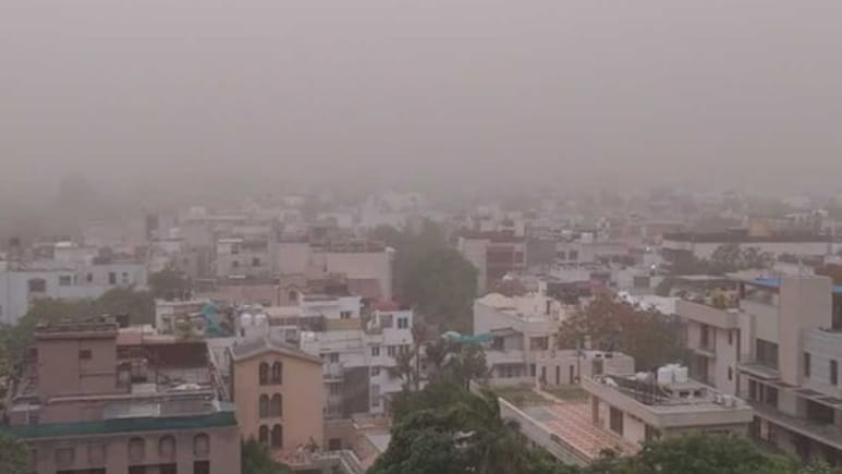 Delhi-NCR Haze: Social Media Speculates Iran Fumes; Experts Say Dust From Pakistan