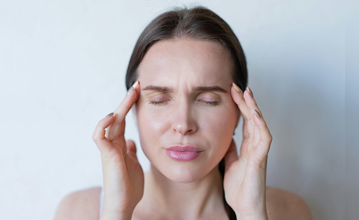 महिलाओं में माइग्रेन क्यों बढ़ रहा है? जानिए कारण और माइग्रेन का इलाज कैसे करें?